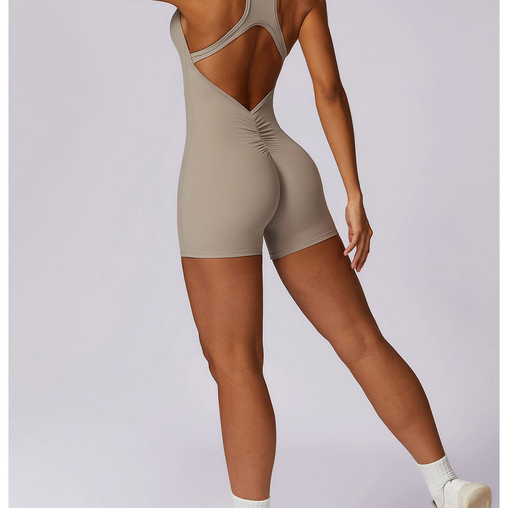 
                      
                        The Summer-Suit - Lightweight, Breezy Elegance for Warm Days
                      
                    