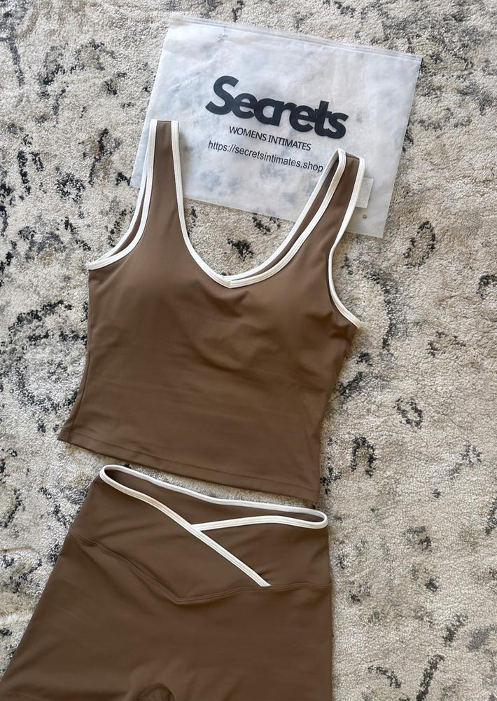 
                      
                        The New York Set
                      
                    