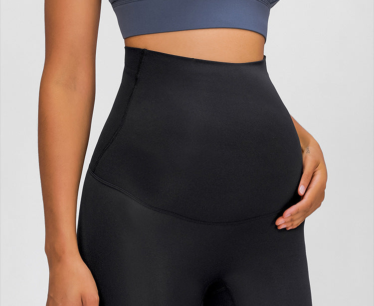 
                      
                        The Maternity Legging
                      
                    